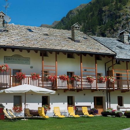 Bed and Breakfast Dresalwoald Грессоне-Сен-Жан Экстерьер фото